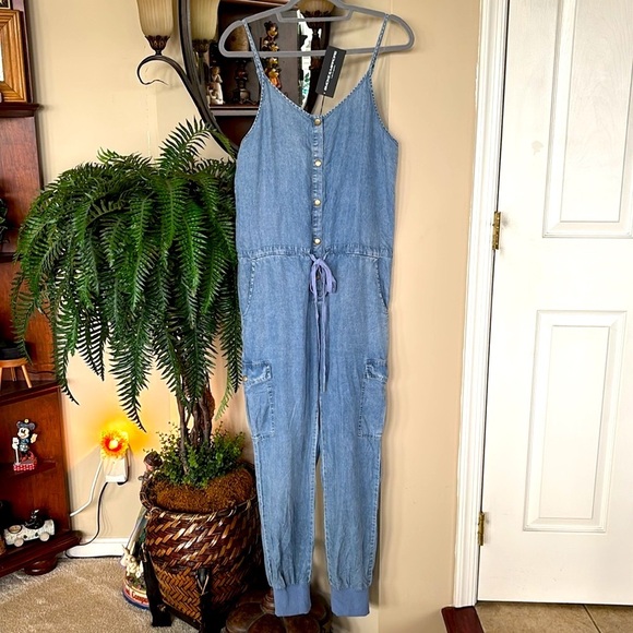 Brand New Smoke & Mirrors Blue Denim Jumpsuit Tencel Tie Cinched Waist Button Up - Picture 15 of 15